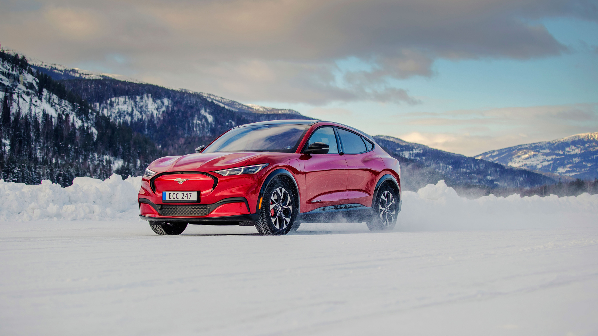 Ford utmanar konkurrenter med ”drastiskt” sänkta priser – Elbilen