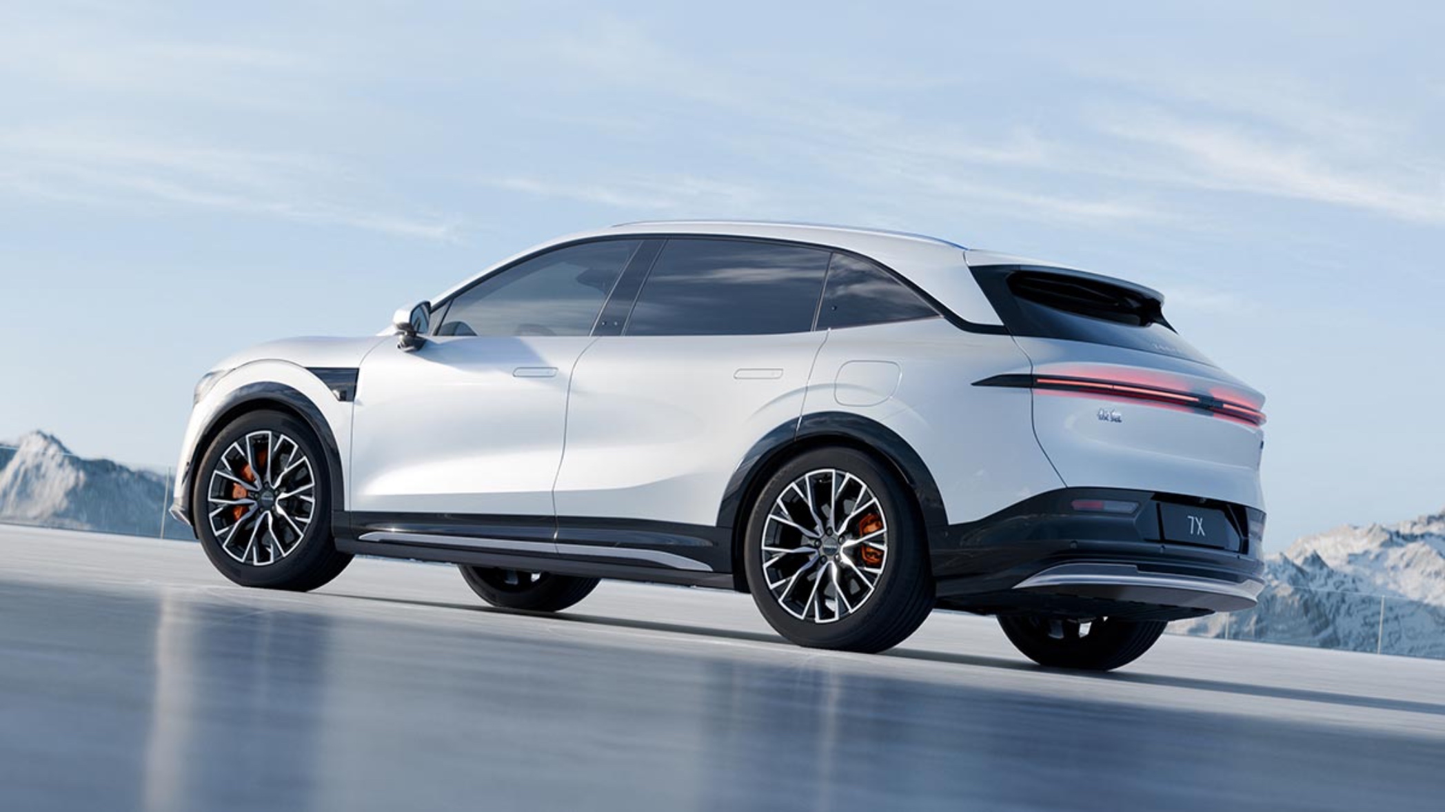 Zeekr visar snabbladdande utmanare till Tesla Model Y