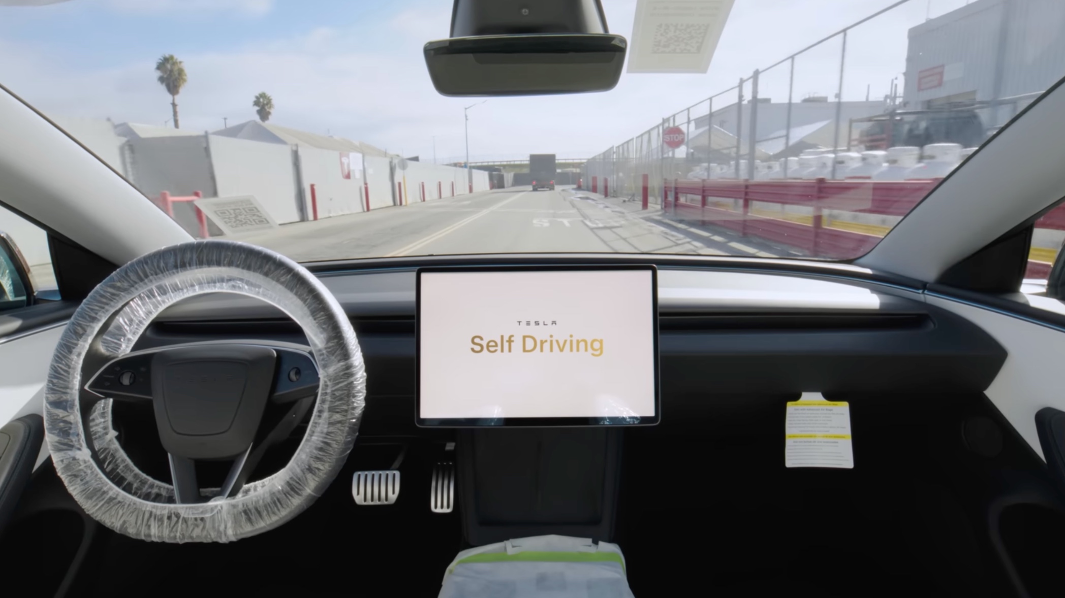 Beskedet – då börjar Tesla med självkörande taxitjänst
