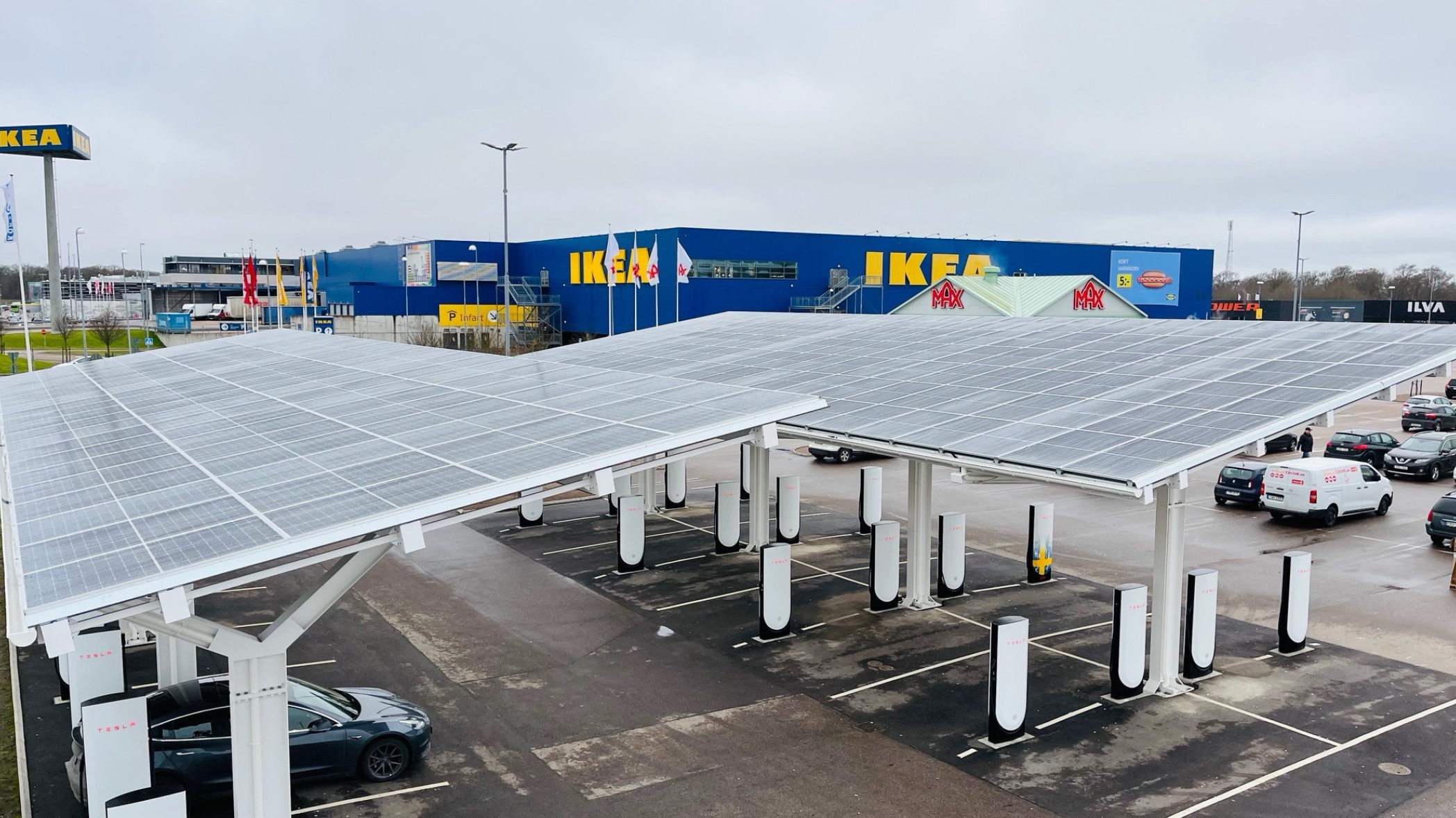 Trots fack-konflikt – här uppdateras till nya Tesla Supercharger V4